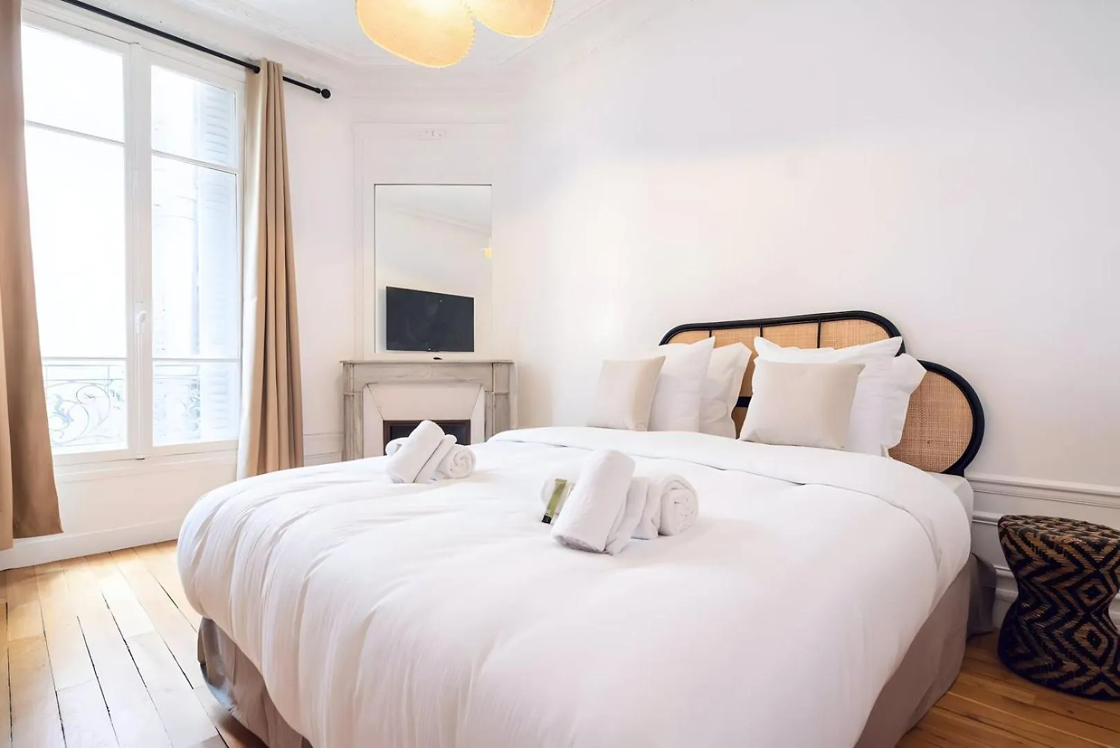 Tbs 320 - Superb Apartment With Eiffel Tower View Paris